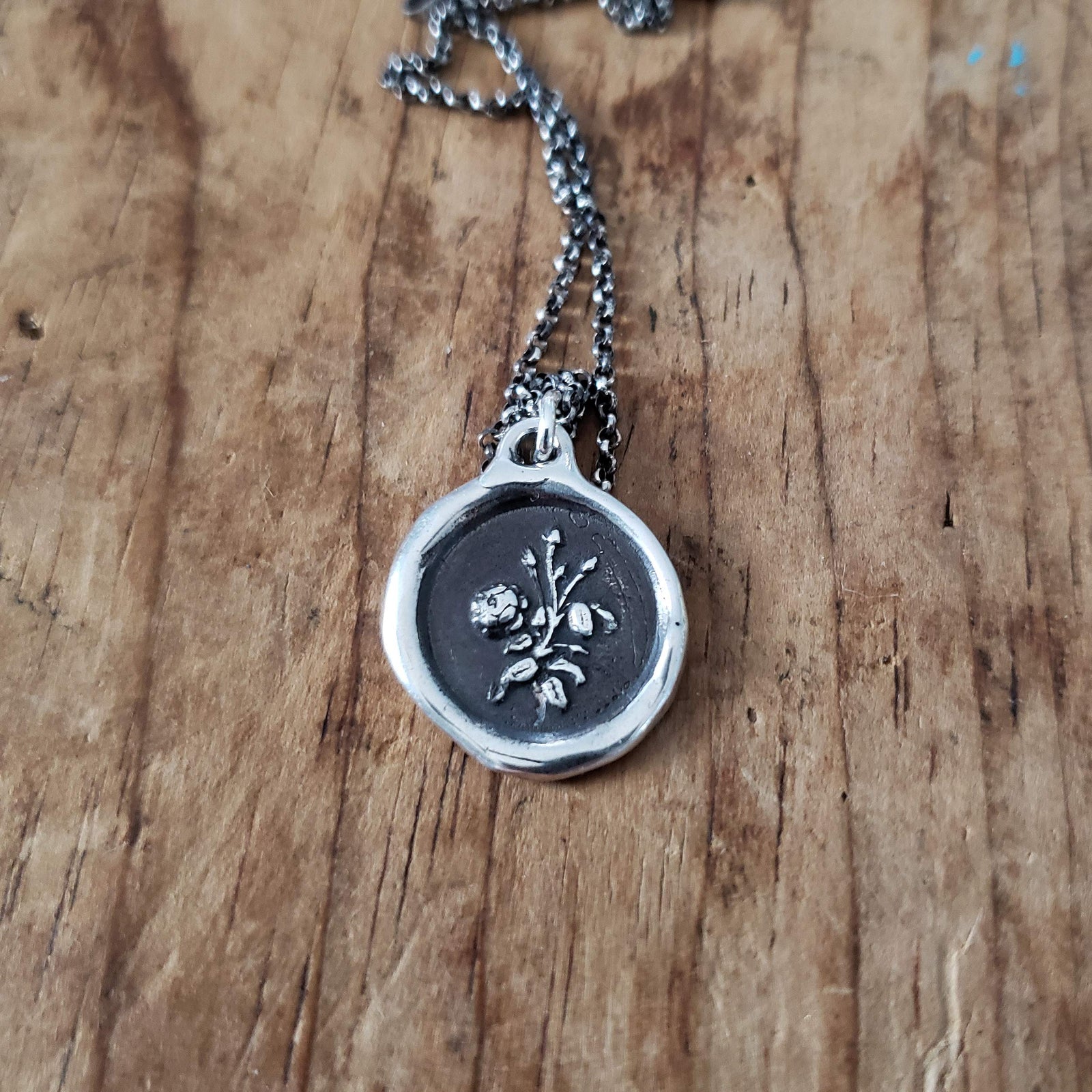 Rose Wax Seal Necklace - True love & Adoration