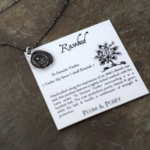 Rosebud - Under thy favour I shall flourish