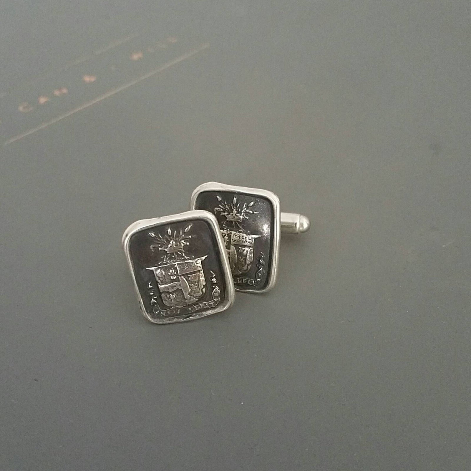 Truth Prevails Wax Seal Crest Cufflinks - Wheat and Crown