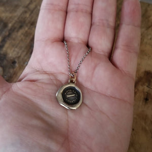 Comet - My fire follows me everywhere in bronze