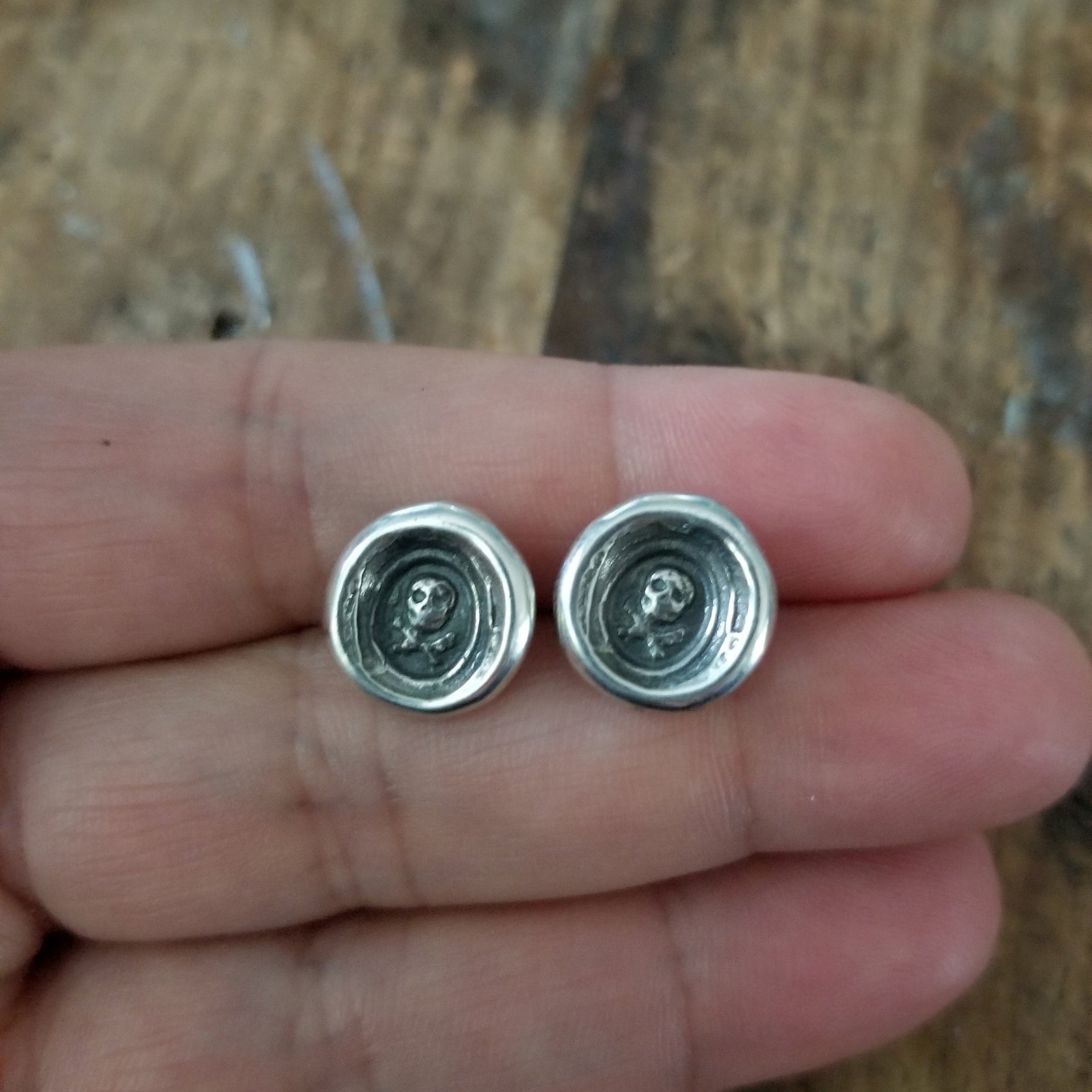 Skull and Crossbones Memento Mori Earrings