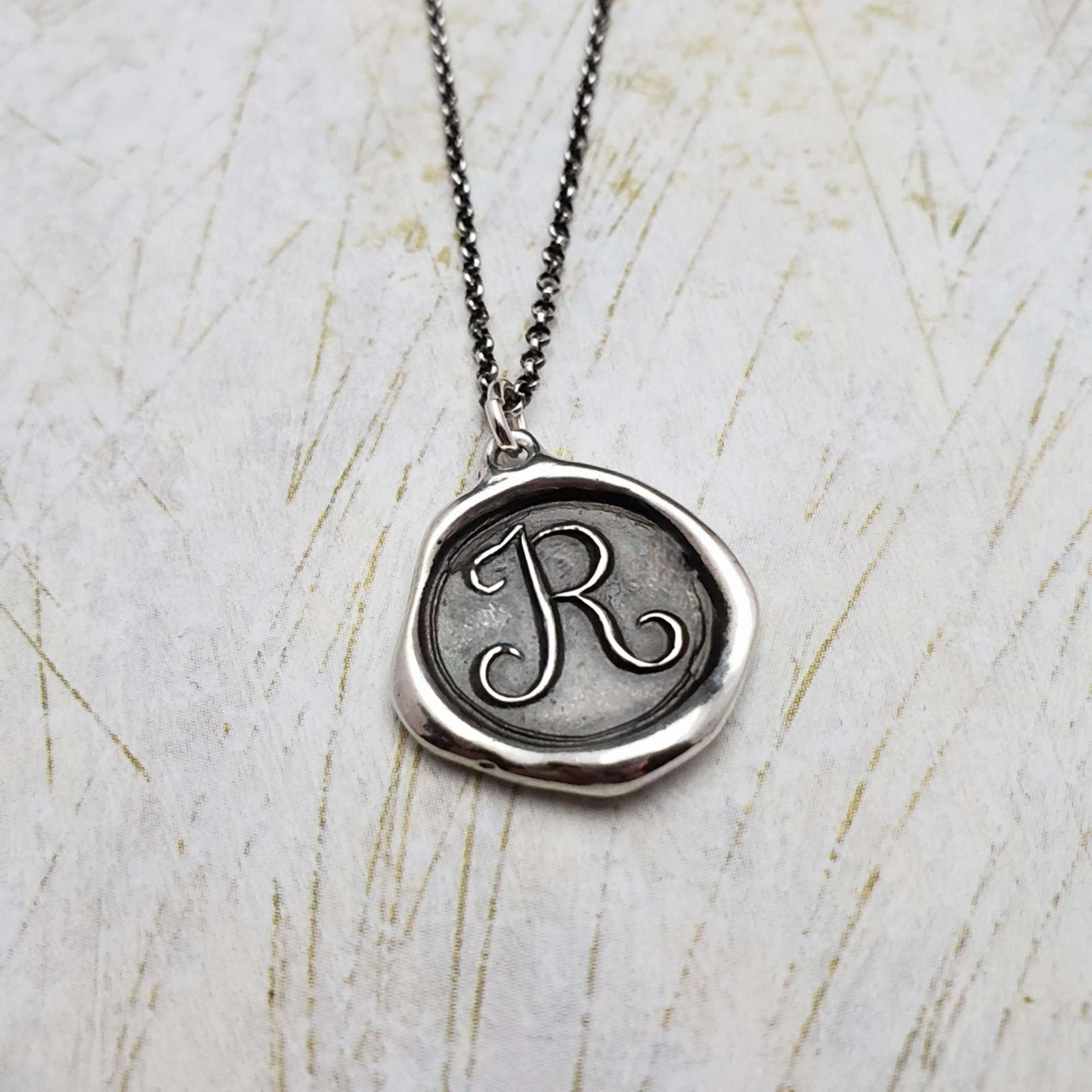 Letter R