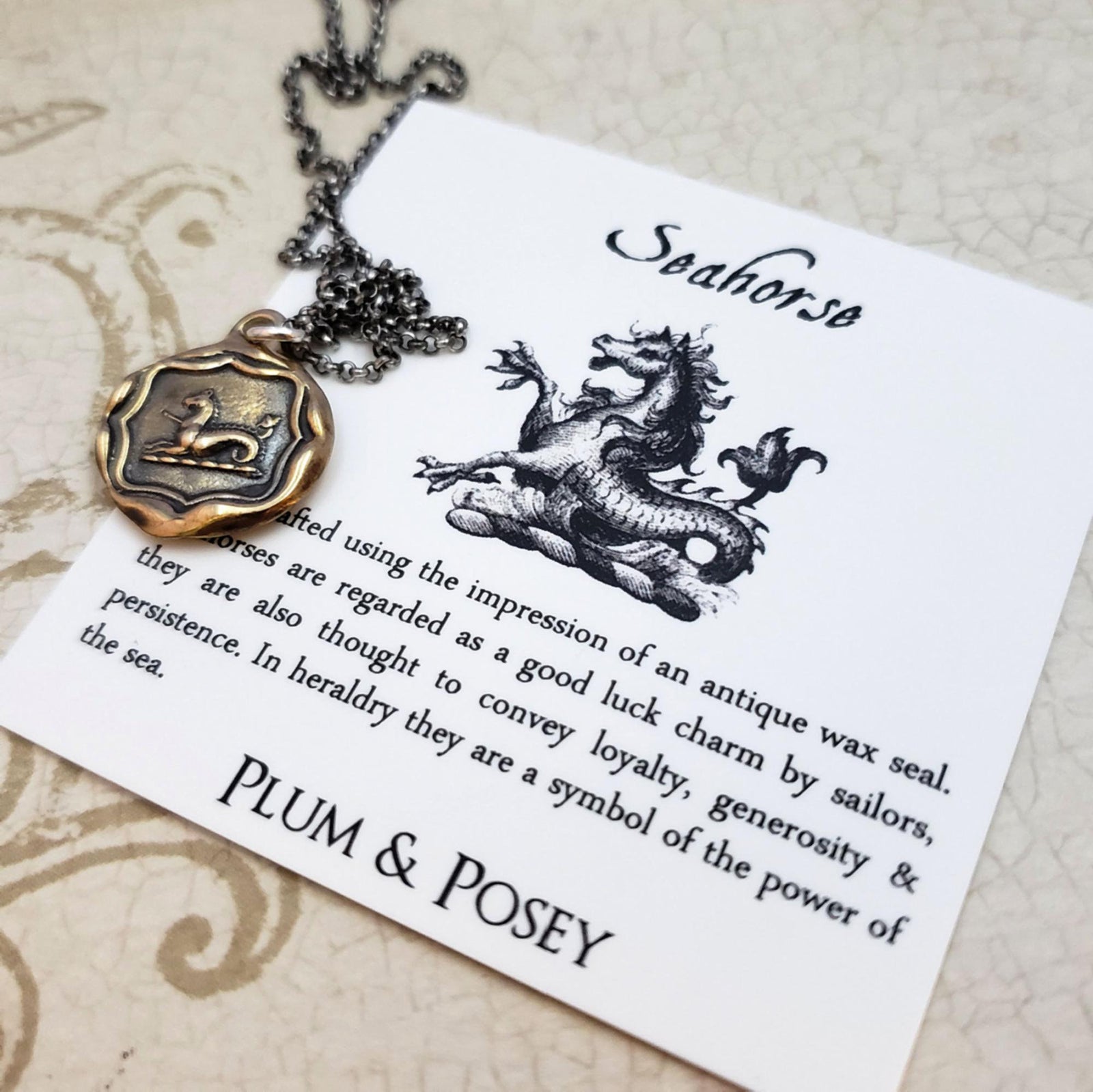 Seahorse pendant in bronze