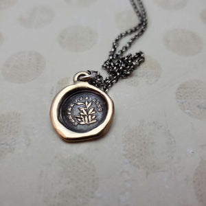 Laurel Leaf Evergreen - Always the Same in bronze