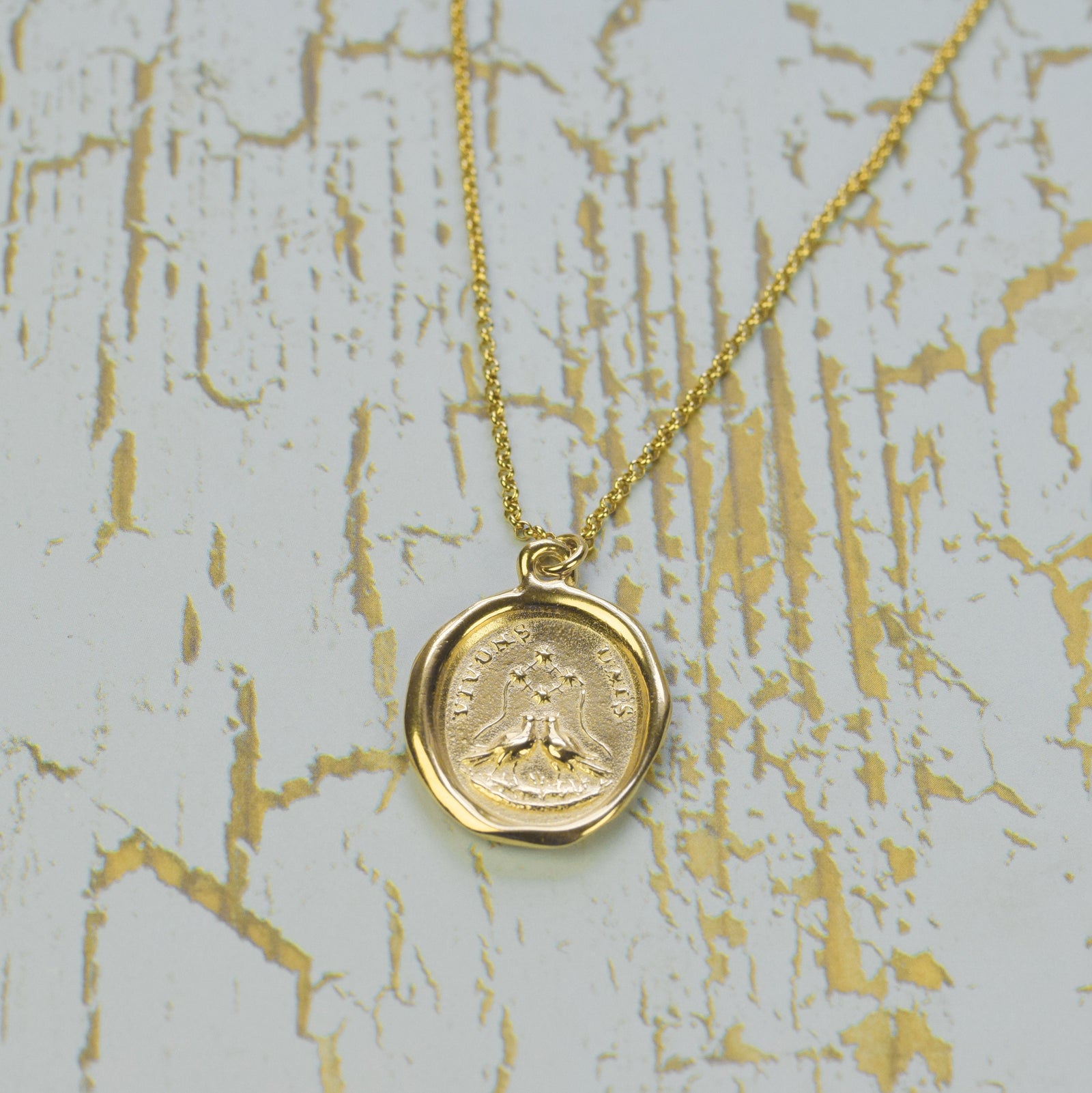 Unity Love Birds - Let's live united in Gold Vermeil