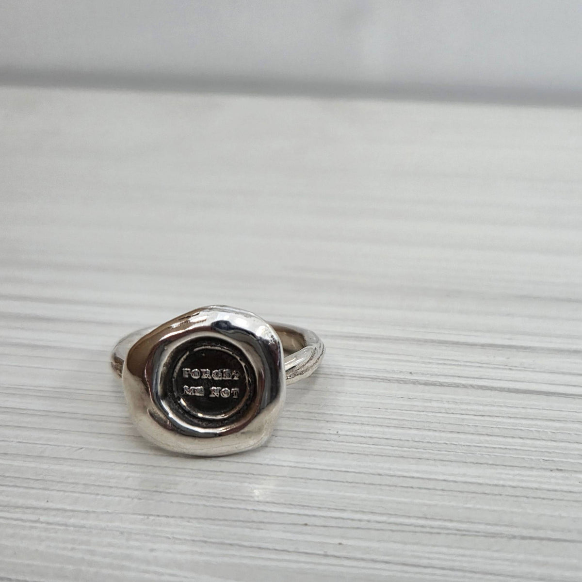 “Forget Me Not” Text Seal Ring, Sterling Silver, Size 7.5