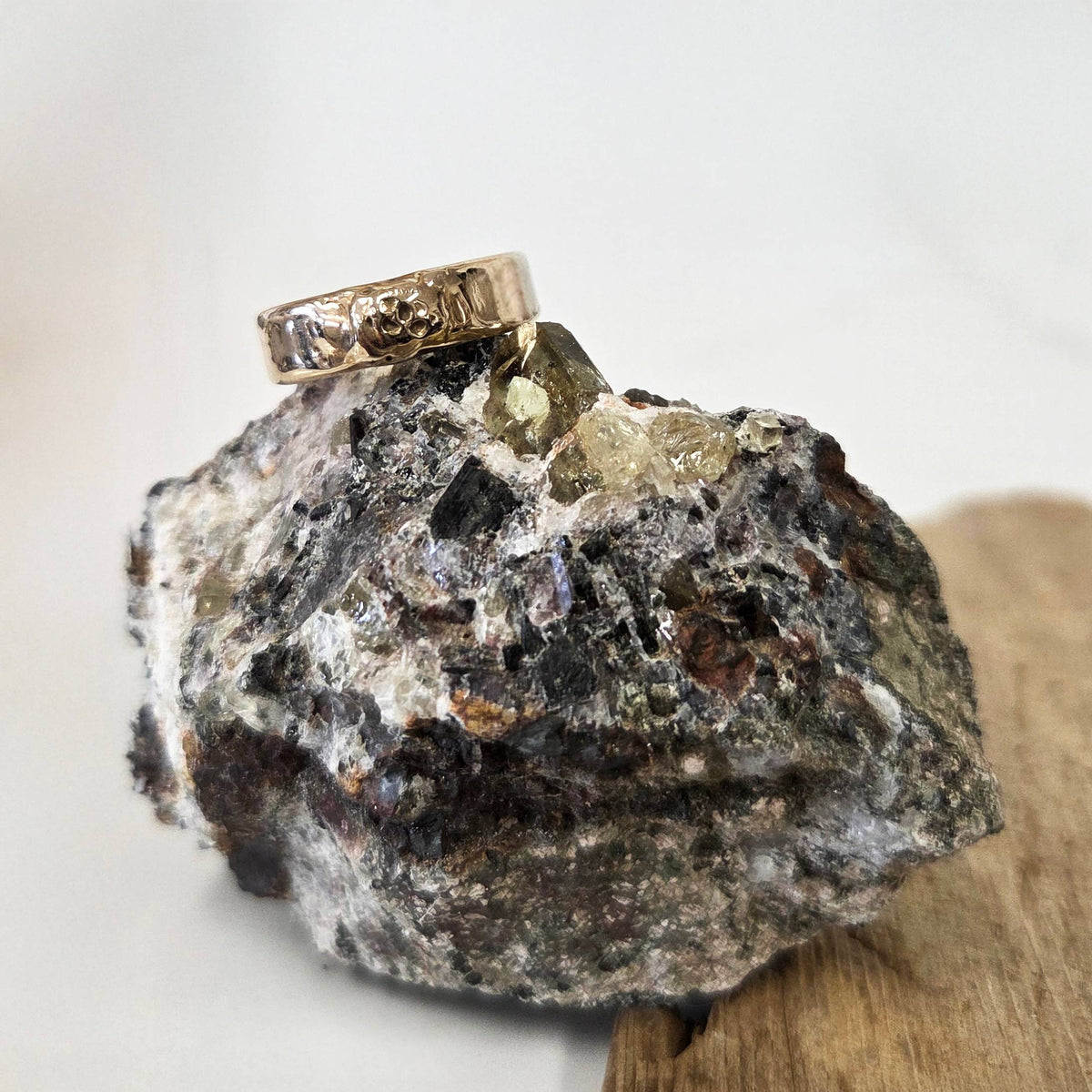 Mini Skull Band, Bronze, Size 7.25