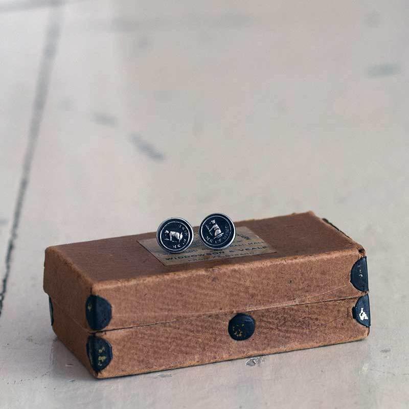 Bear Wax Seal Stud Earrings