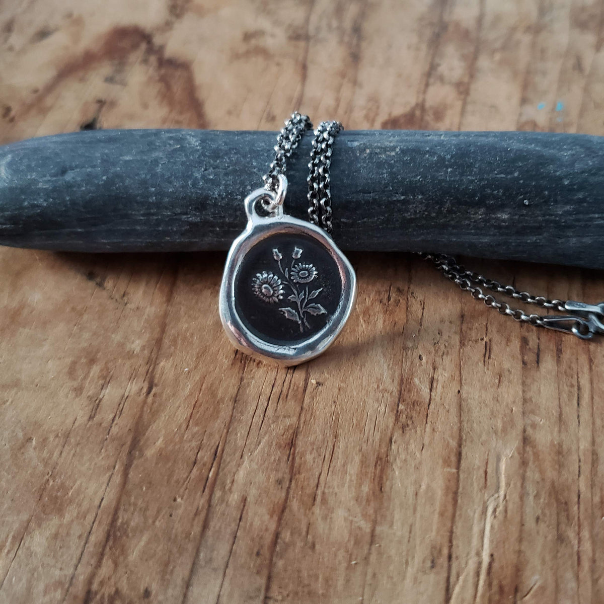 Daisy Necklace ~ Innocence &amp; Beauty