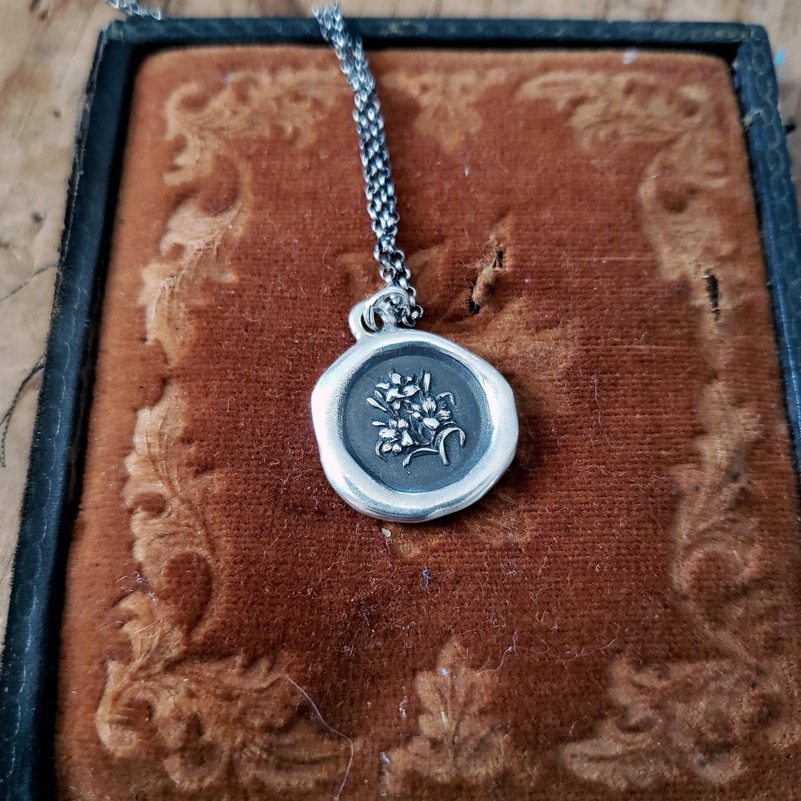Lily Necklace ~ Purity & Sweetness
