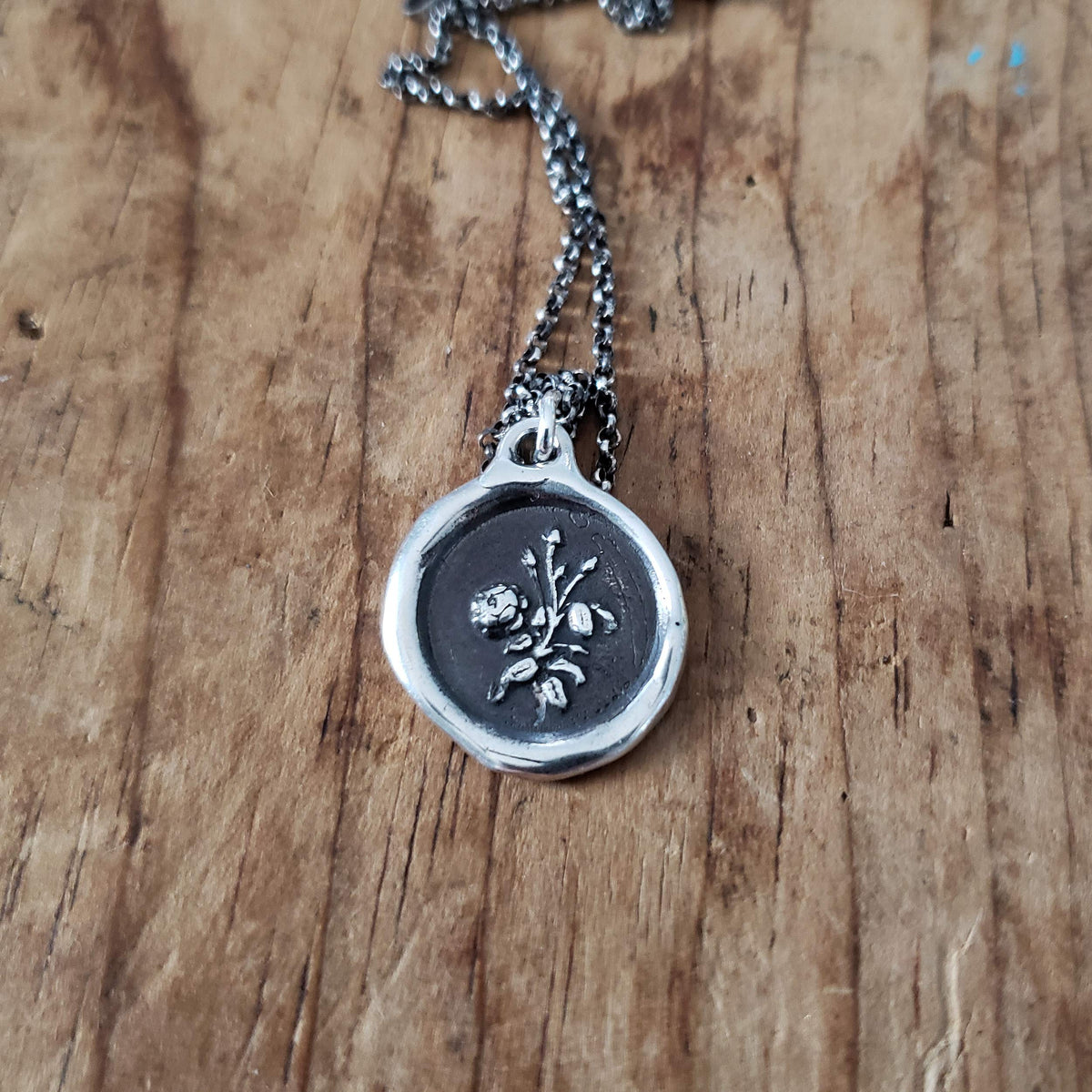 Rose Wax Seal Necklace - True love &amp; Adoration