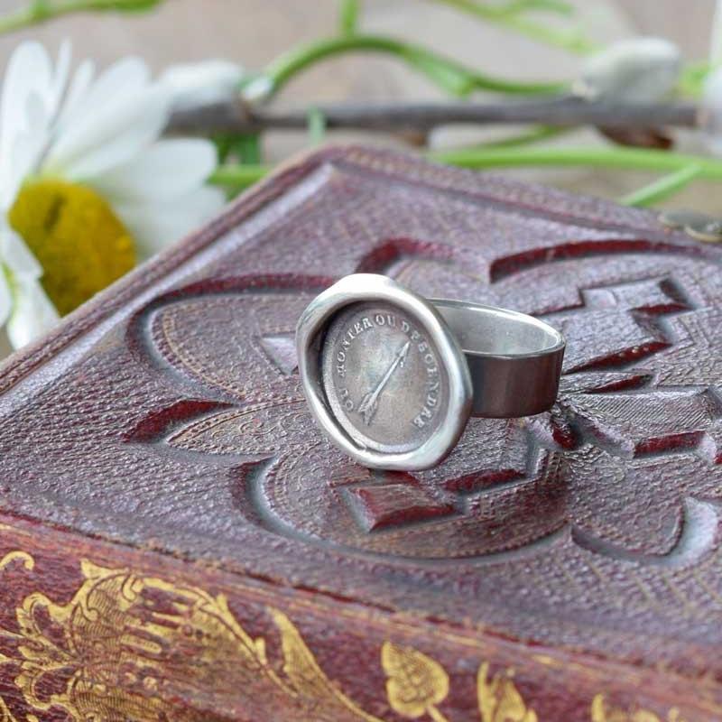 Arrow Wax Seal Ring - Fate Fickle