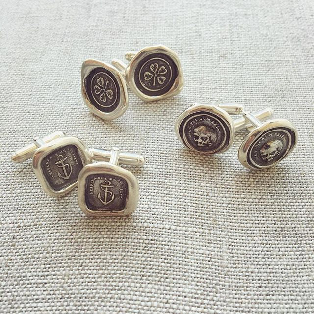 Truth Prevails Wax Seal Crest Cufflinks - Wheat and Crown