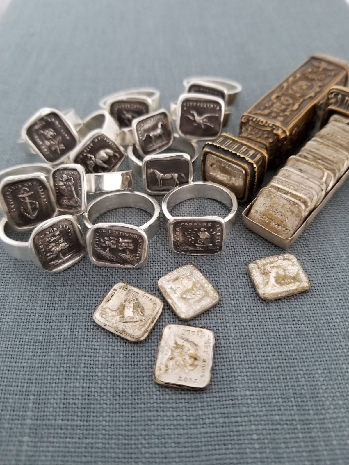 Owl Wax Seal Ring - The night is full of wisdom