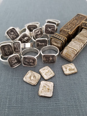 Owl Wax Seal Ring - The night is full of wisdom