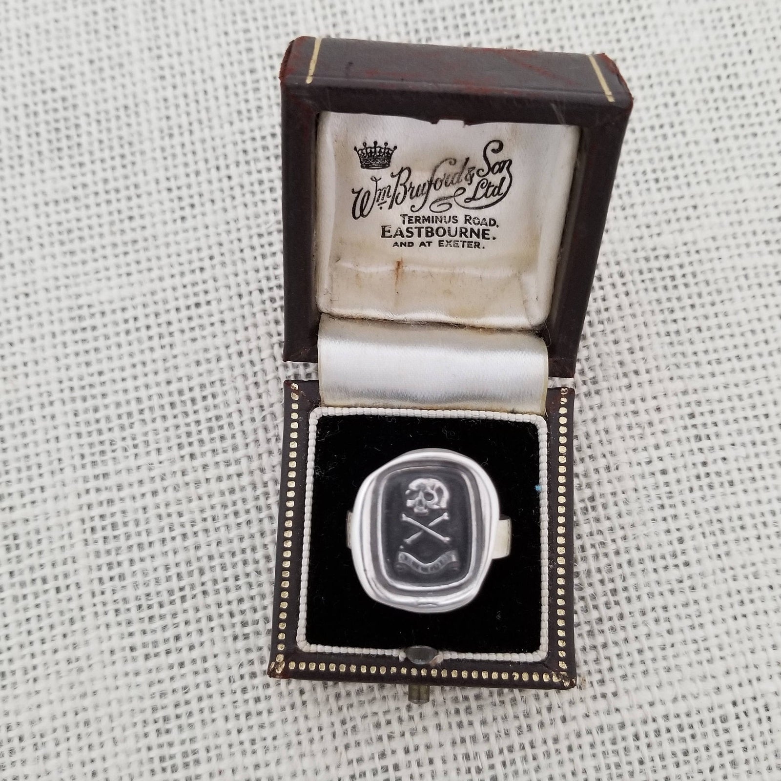 Death or Glory Skull and Crossbones Ring