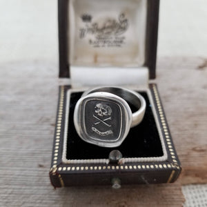 Death or Glory Skull and Crossbones Ring