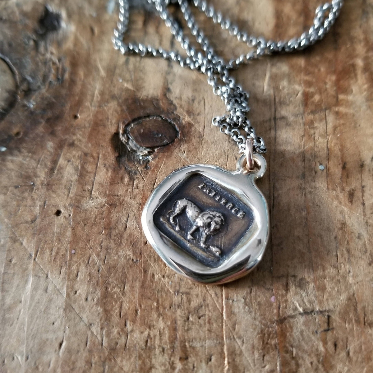 Lion and the Mouse - Aesop&#39;s Fable in bronze