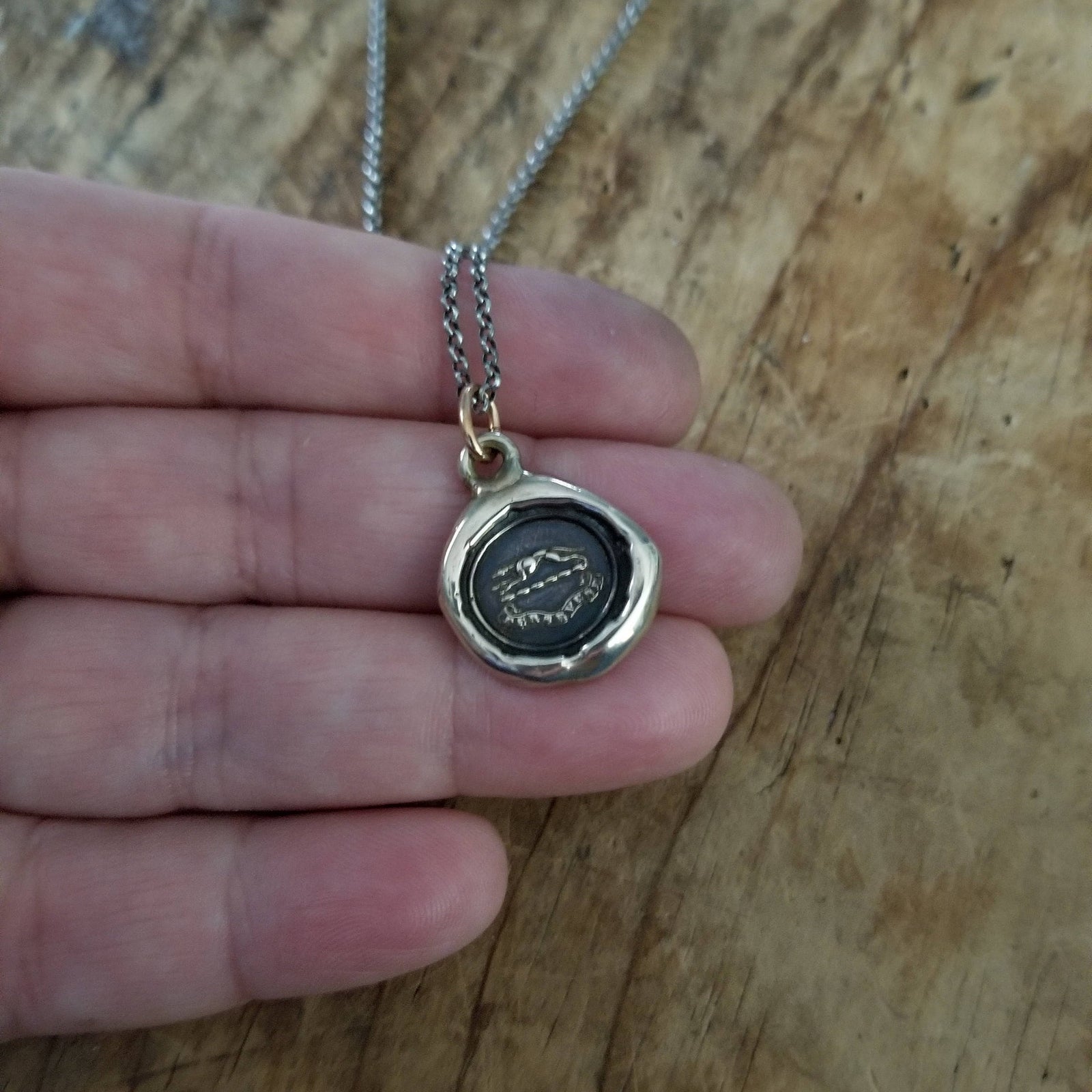 Greyhound - Perseverance in bronze