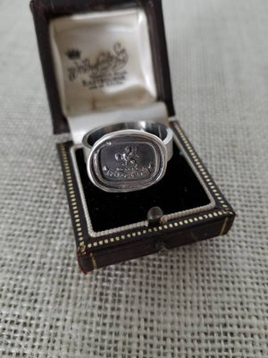 Gryphon Carpe Diem Ring - Seize the Day