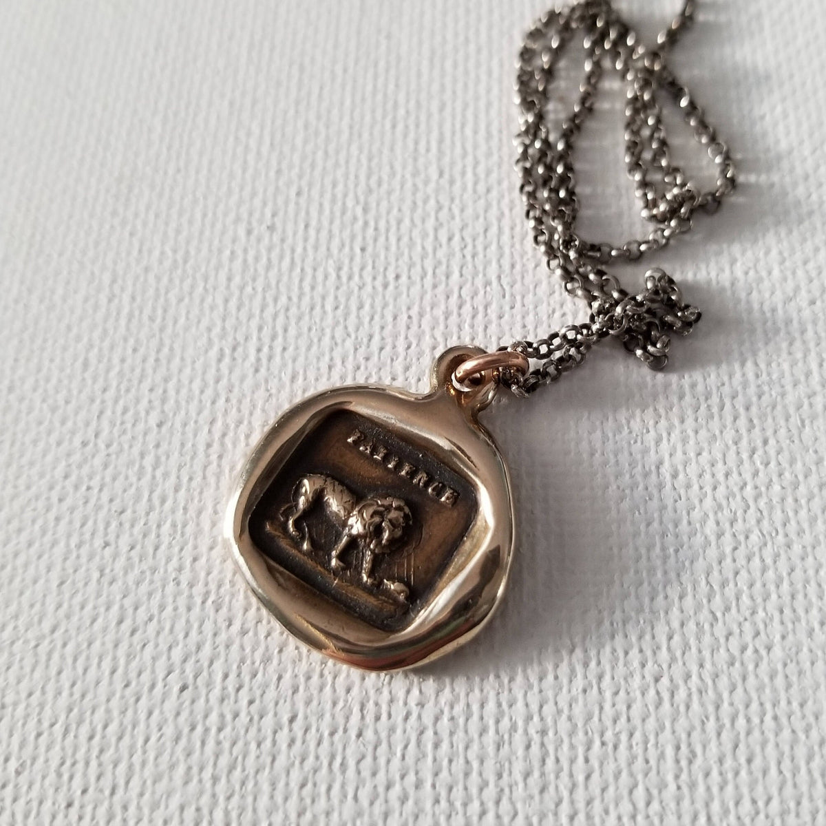 Lion and the Mouse - Aesop&#39;s Fable in bronze