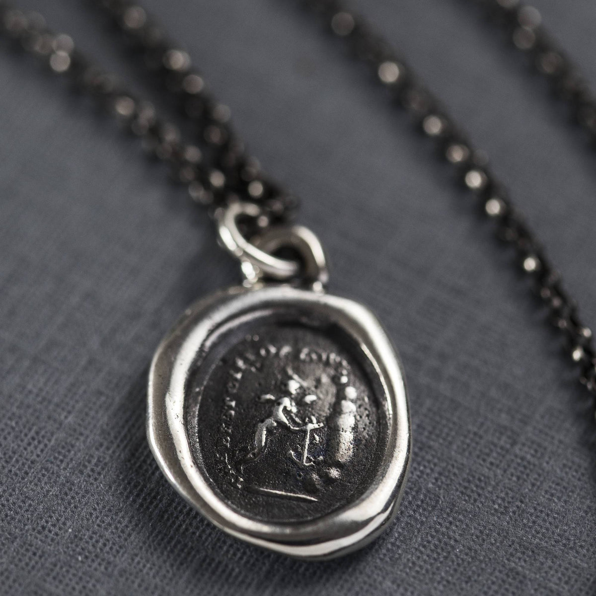 Cherub &amp; Anchor - Hope is the best gift of love