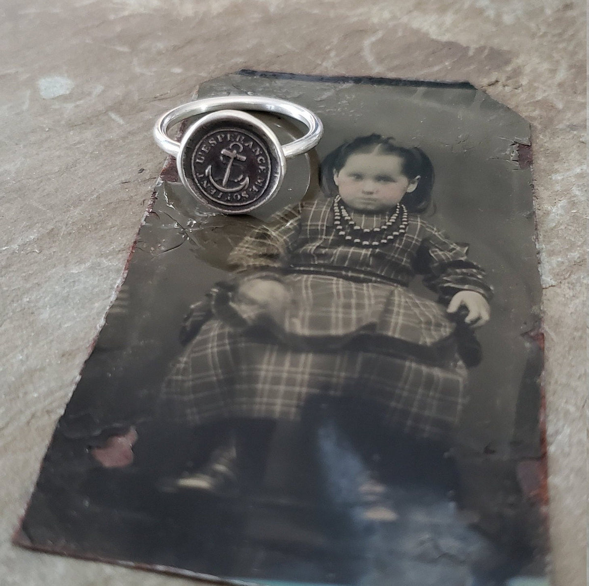 Anchor 'Hope Sustains Me' - Skinny Whimsy Ring