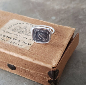 Swallow - Always wandering, never unfaithful - Skinny Stacking Ring