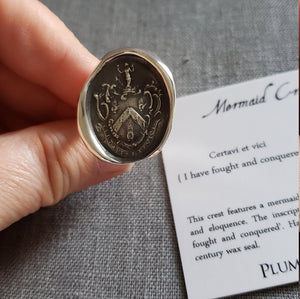 Mermaids Crest ring - Fight your battles, and win