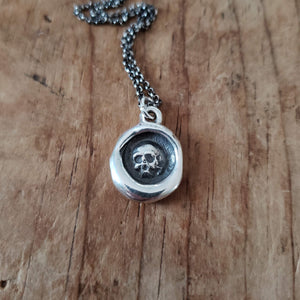 Skull - All is vanity