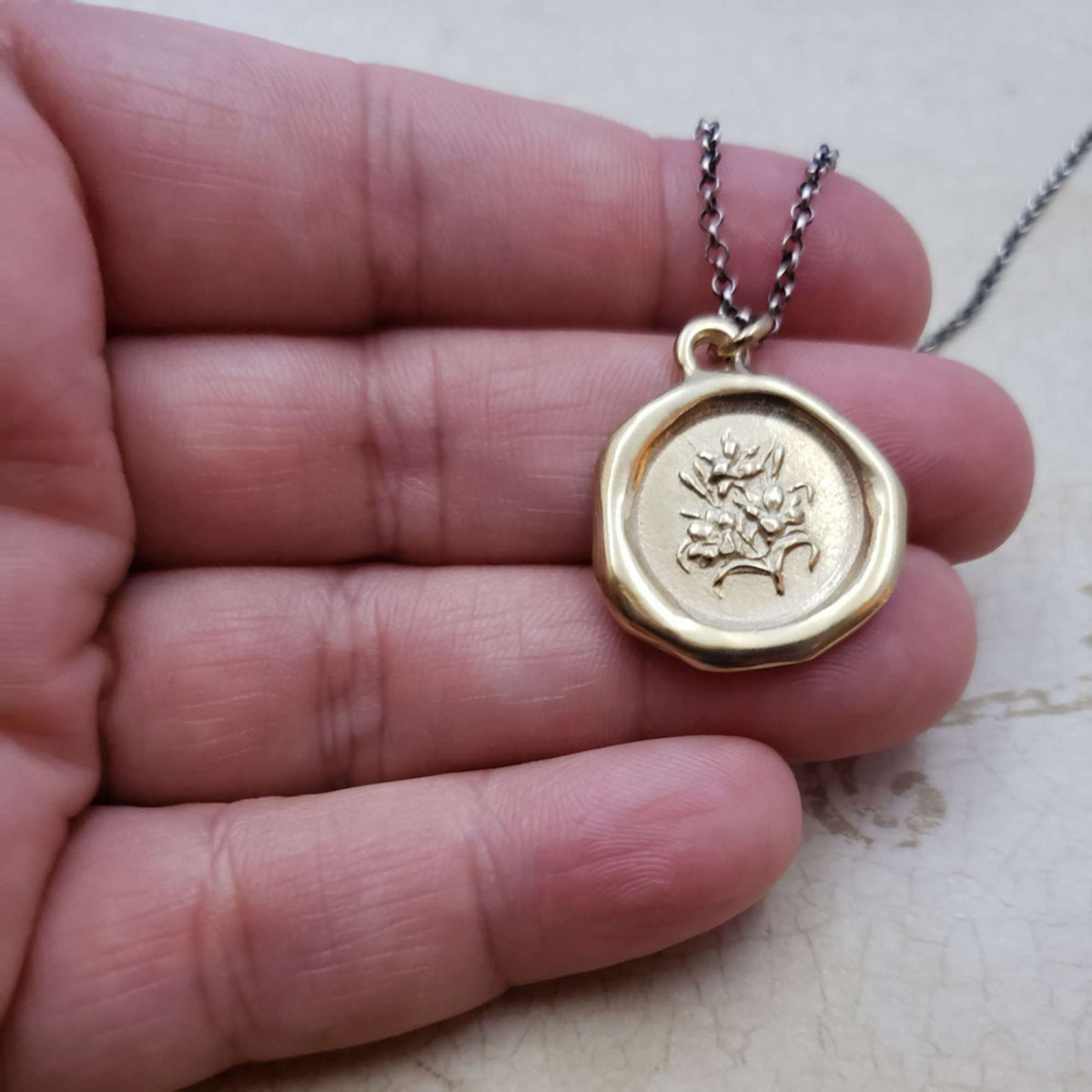 Lily - Purity &amp; Sweetness Necklace in Gold Vermeil