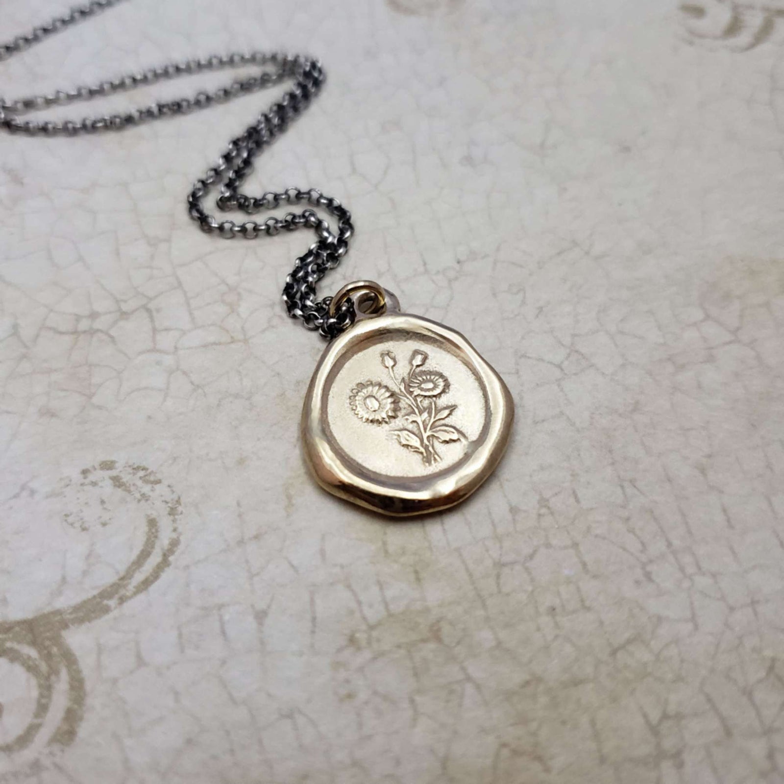 Daisy Pendant - Innocence and Beauty in Gold Vermeil