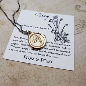 Daisy Pendant - Innocence and Beauty in Gold Vermeil