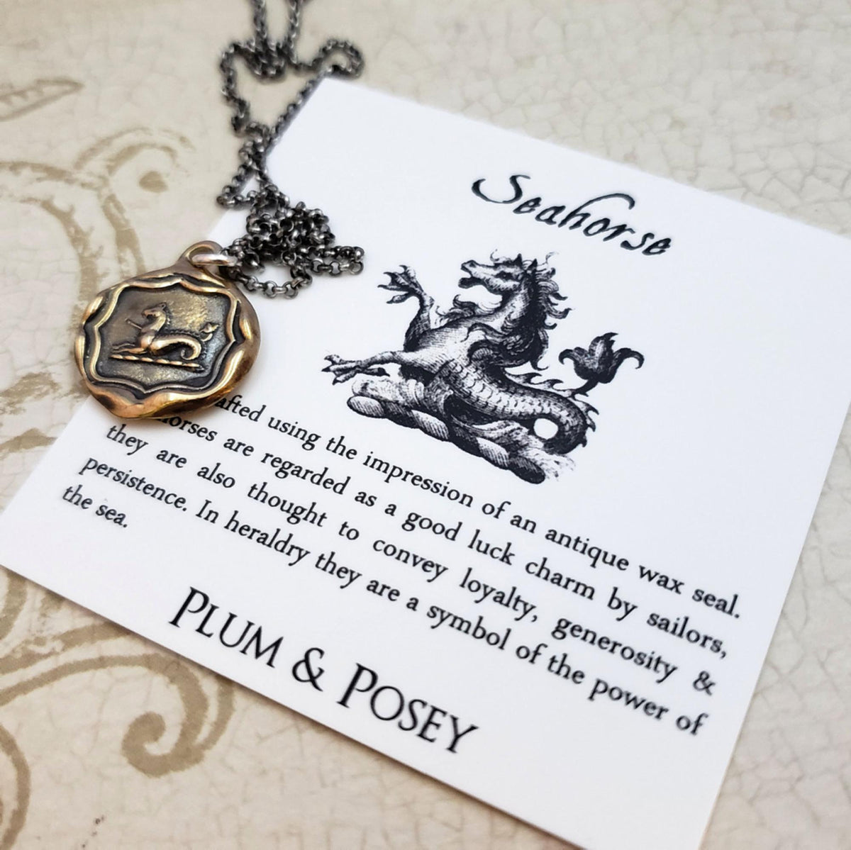 Seahorse pendant in bronze