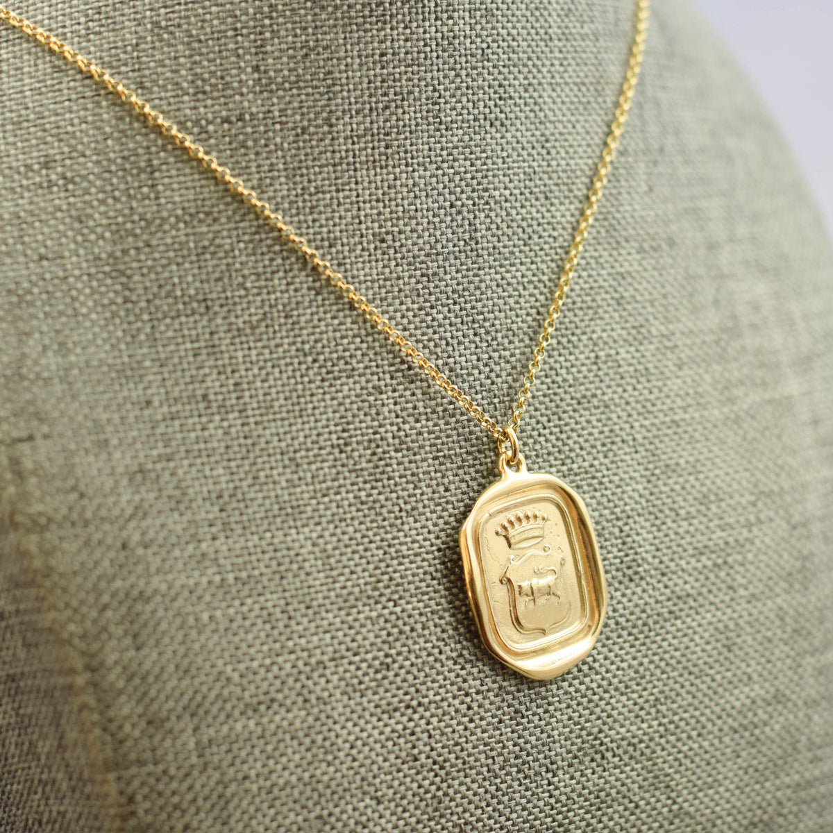 Gryphon - Carpe Diem - Seize the Day in Gold Vermeil
