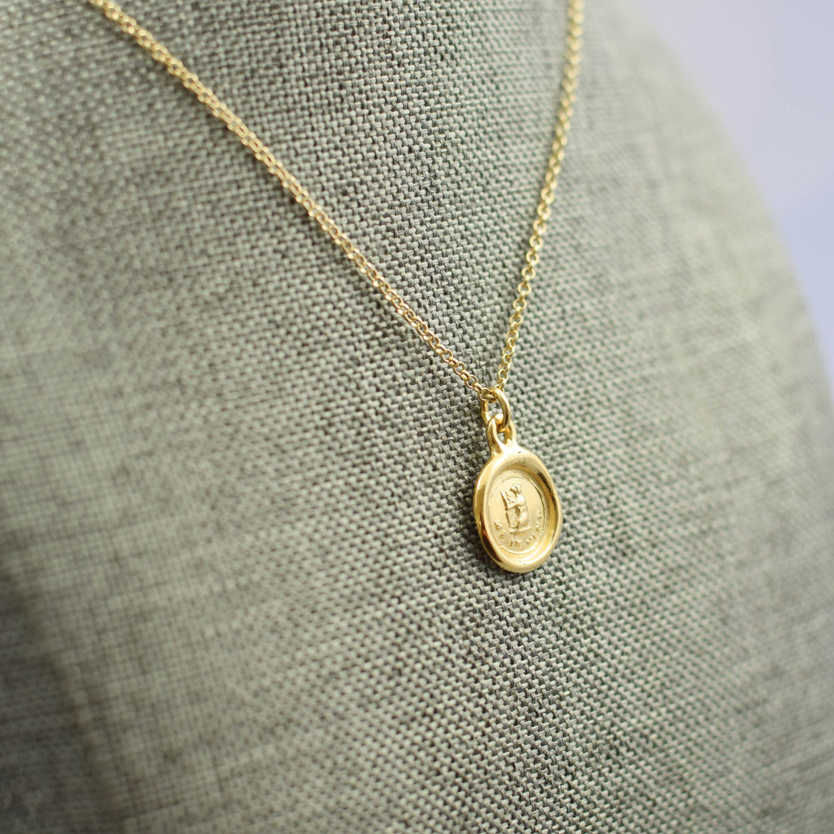 Bear - Bear me in mind in Gold Vermeil